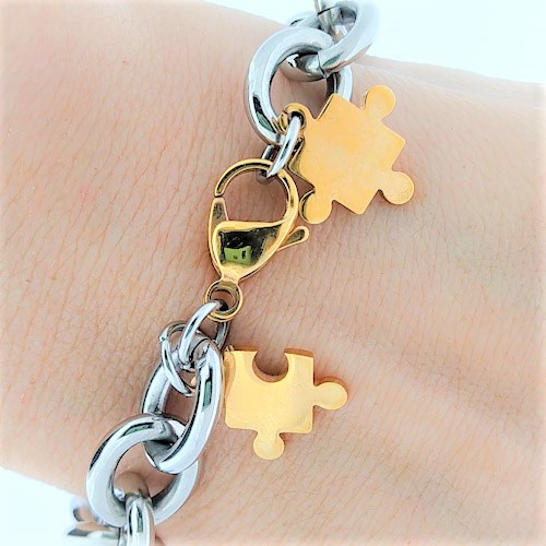 Brazalete con encanto de pieza de Rompecabezas Gold Rose - Flip image view