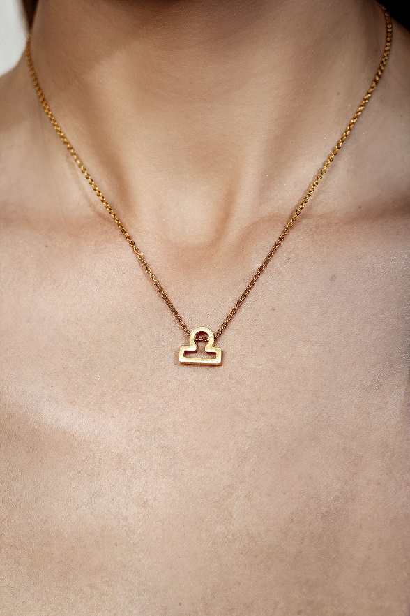 Collar Signo del Zodiaco LIBRA   - Flip image view