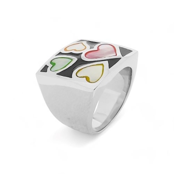 Anillo de Acero, esmalte negro, figura de corazones en nácar multicolor