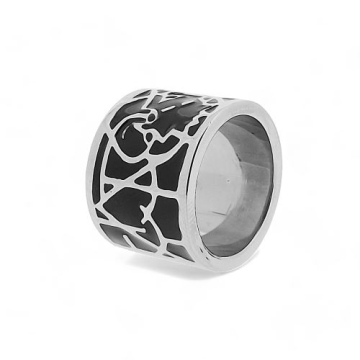 Anillo de Acero, figuras en esmalte negro