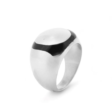 Anillo de Acero, esmalte negro