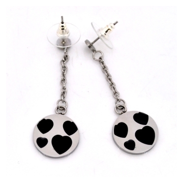 Aretes largos circulos corazones negros