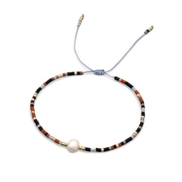 Brazalete de hilo con canutillo