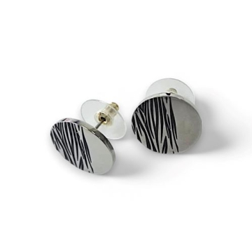 Aretes circular líneas negras decorativas