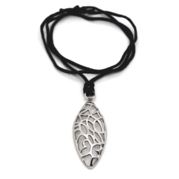 Collar cordón Negro pequeño dije ovalado